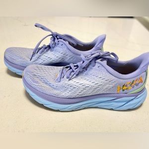 Hoka Clifton 8